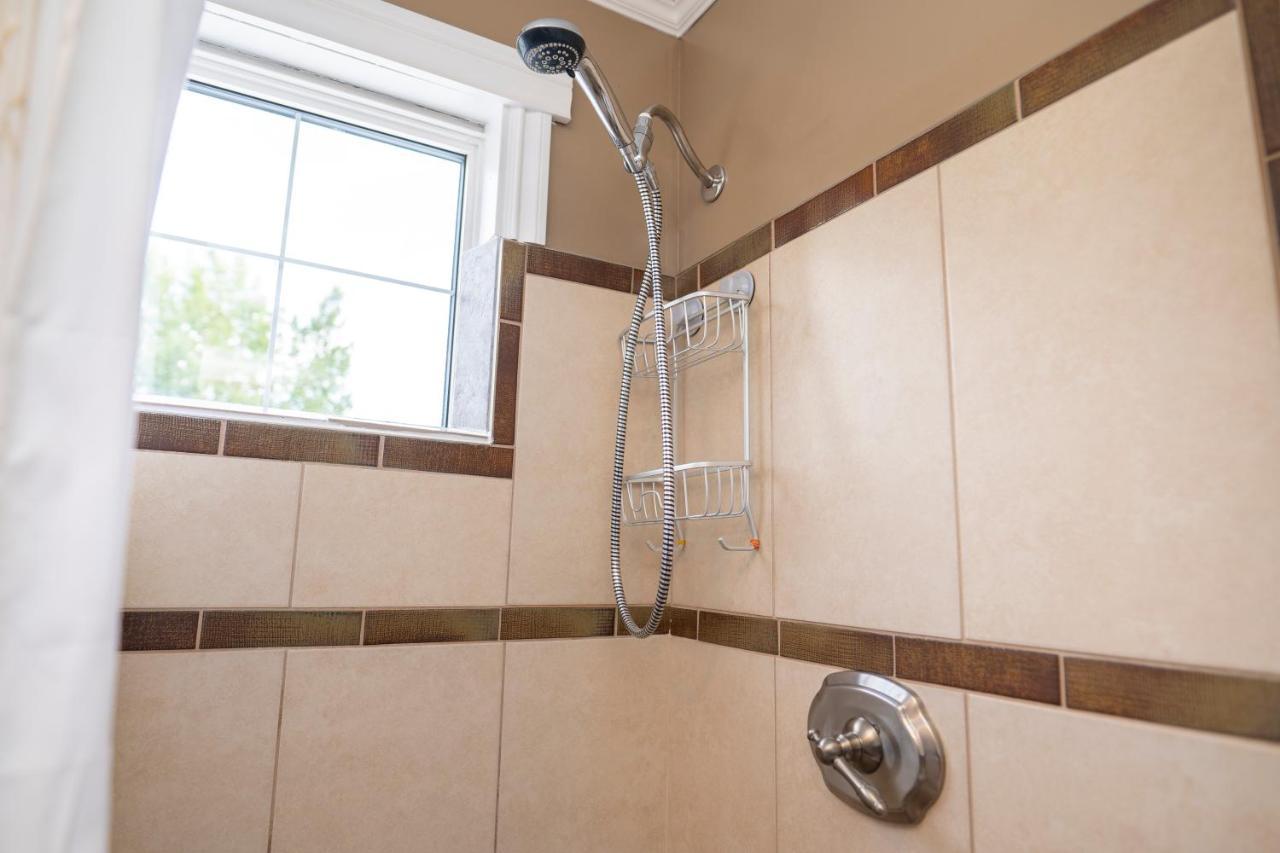 Downtown Whitehorse Apartment In Old Town Extérieur photo